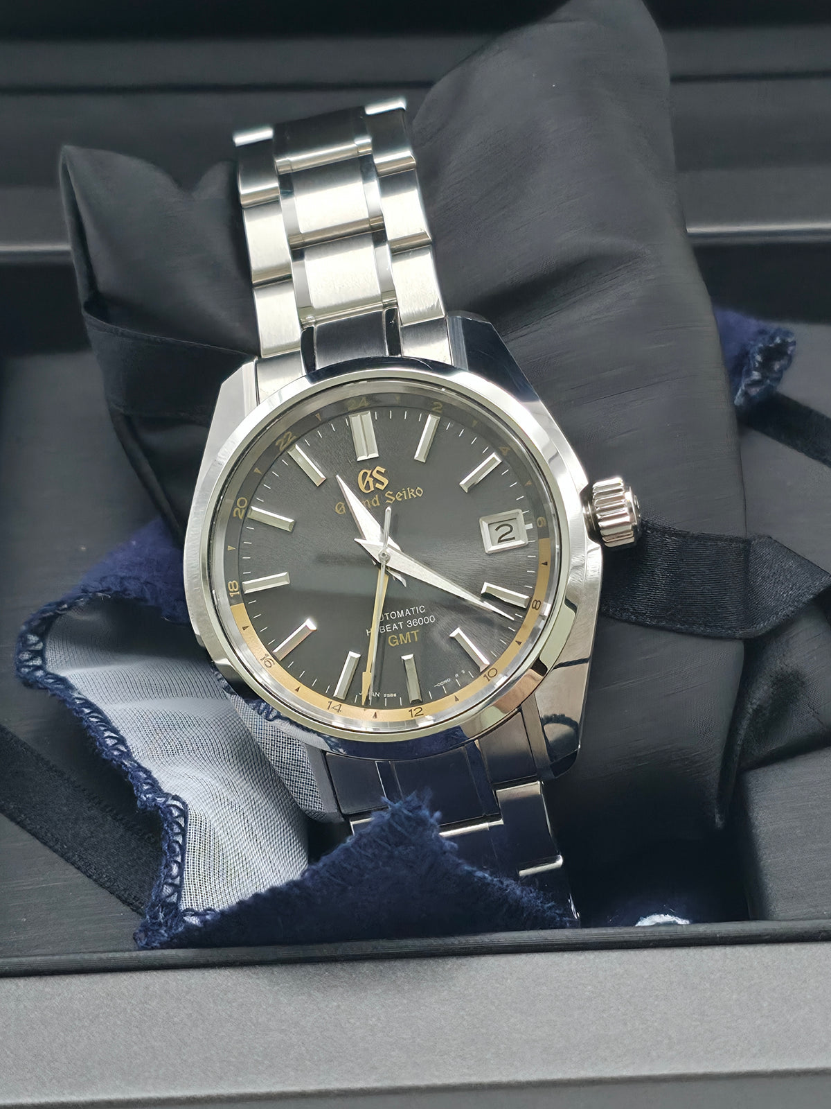 Grand Seiko SBGJ253G SBGA403G