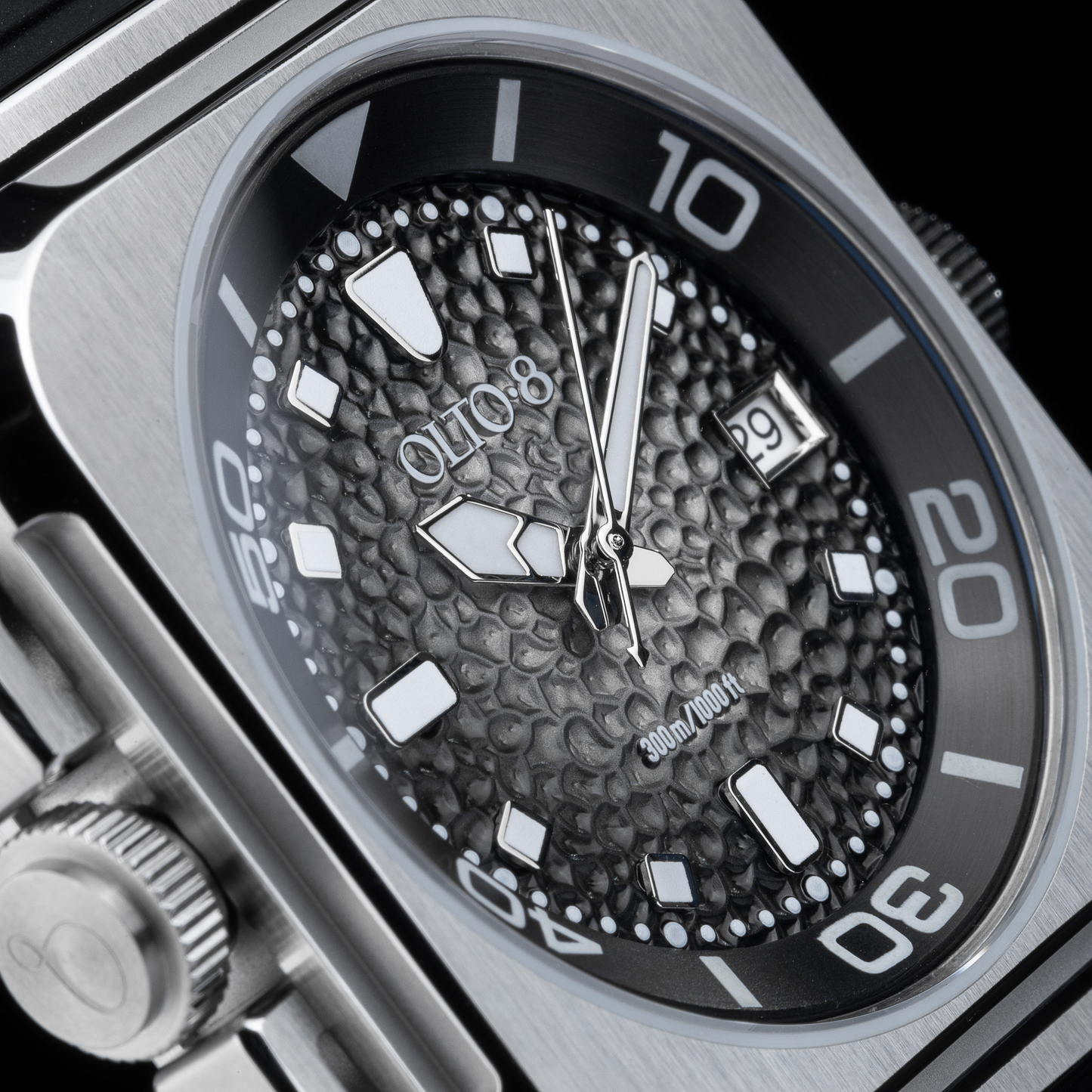 ساعة غوص أوتوماتيكية OLTO-8 Coral Steward باللون الأسود الداكن